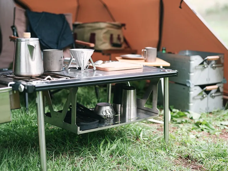 Shallow IGT Hanging Shelf